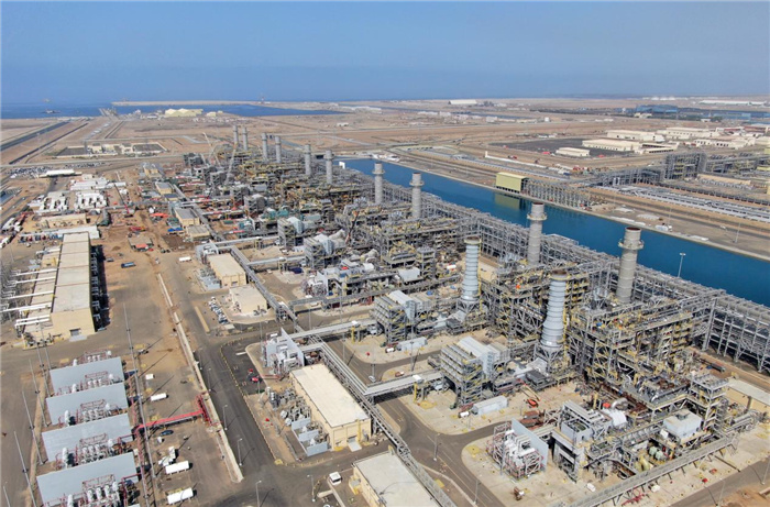 圖為無人機拍攝的吉贊燃機聯(lián)合循環(huán)電站。山東電建供圖