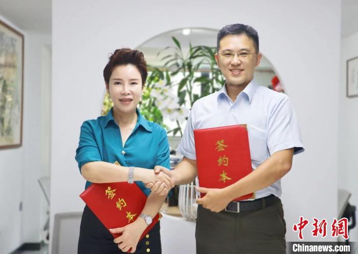 簽署“融情·同心”寧臺建筑師驛站共建協(xié)議?！窃式?攝