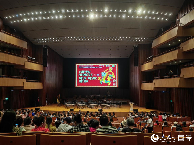 “歡慶之聲—2024歡樂春節(jié)音樂會”14日在泰國瑪希隆王子音樂廳舉行。人民網(wǎng)記者 楊一攝