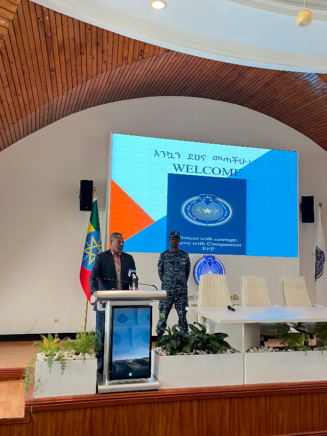 圖為埃塞警察大學(xué)校長(zhǎng)梅斯芬·阿貝貝致辭。亞的斯亞貝巴大學(xué)孔子學(xué)院供圖