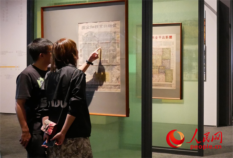 國(guó)際博物館日來(lái)臨之際，觀眾在首都博物館參觀。人民網(wǎng)記者 韋衍行攝