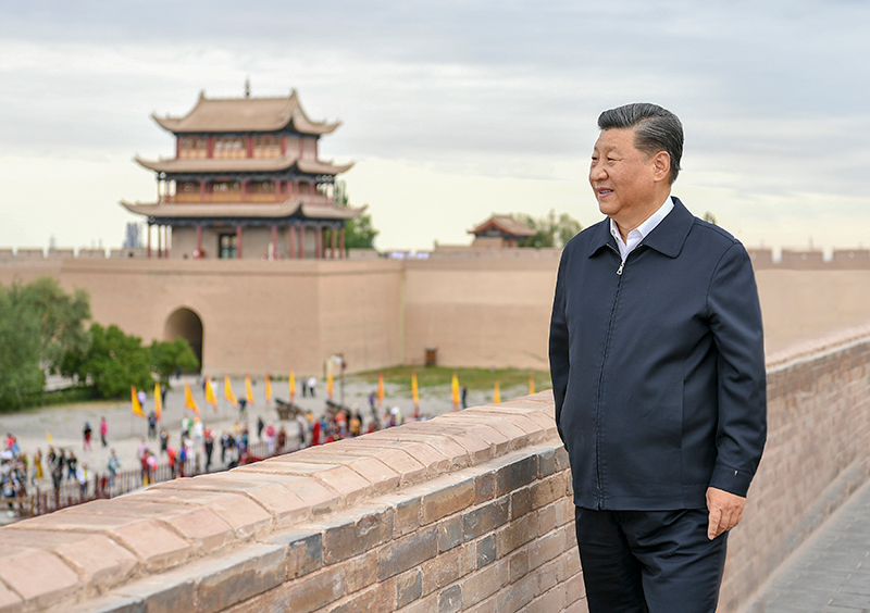 2019年8月20日，習(xí)近平總書記來到甘肅嘉峪關(guān)關(guān)城，登上城樓察看關(guān)城整體面貌，聽取河西走廊長城、關(guān)隘歷史文化情況介紹。