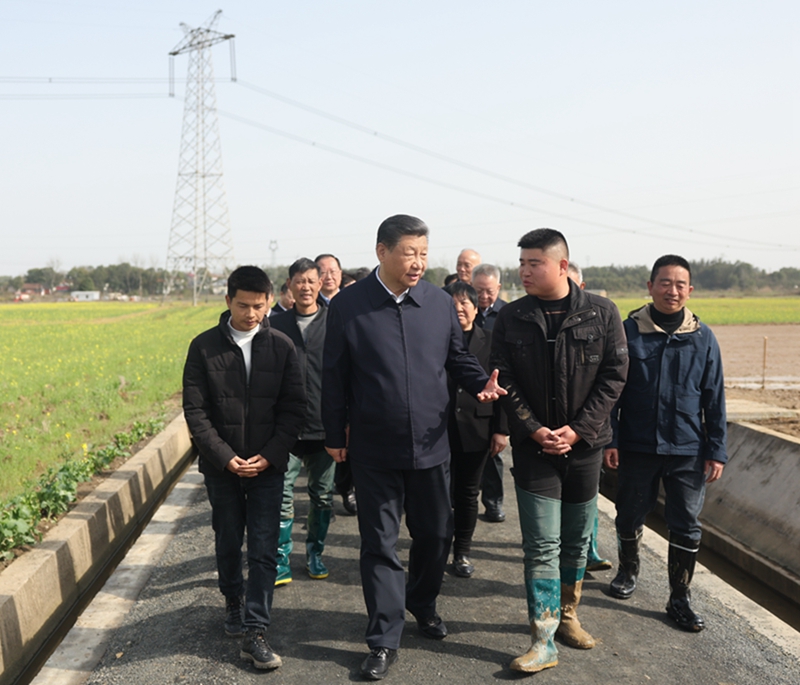 2024年3月19日，習近平總書記在湖南常德港中坪村考察。