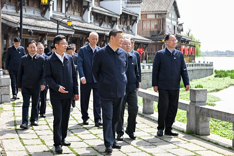 2024年3月19日，習近平總書記在湖南常德河街考察。