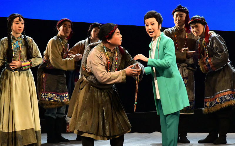3、這是在全國(guó)地方戲演出中心所演出的評(píng)劇《藏地彩虹》劇照（唐召明2020年12月22日攝）_副本.jpg