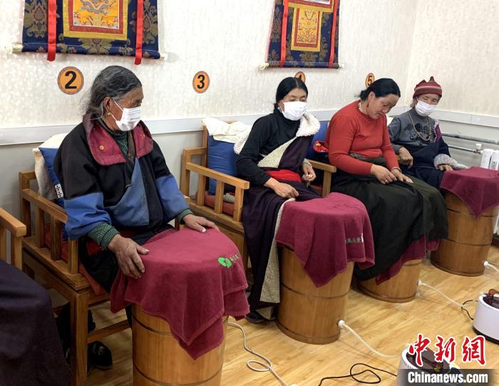 青海藏鄉(xiāng)醫(yī)改見聞：公共衛(wèi)生分片區(qū)，濱?！巴庠眰鲙蛶?/></a></div>
                        <div   id=