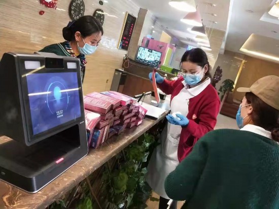 （12.22衛(wèi)生健康·配圖）黃河源頭，醫(yī)(6504218)-20201222103729.jpg