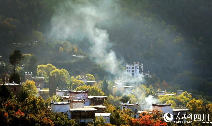 丹巴美景。李永安攝