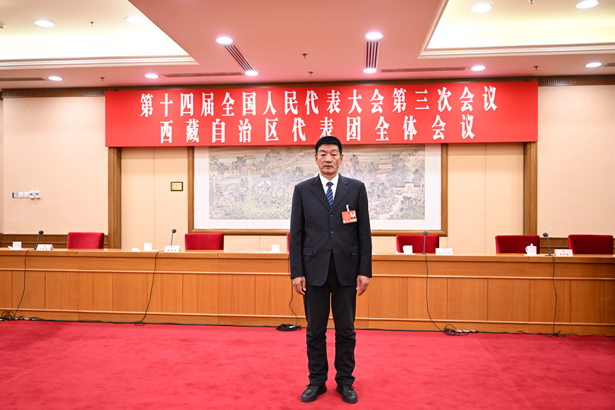 全國人大代表、國網(wǎng)拉薩供電公司城區(qū)供電服務(wù)中心帶電作業(yè)保電班副班長扎西尼瑪。次吉美朵攝