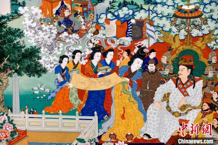 圖為5月16日，展覽中的新創(chuàng)唐卡作品(局部)。　李林 攝